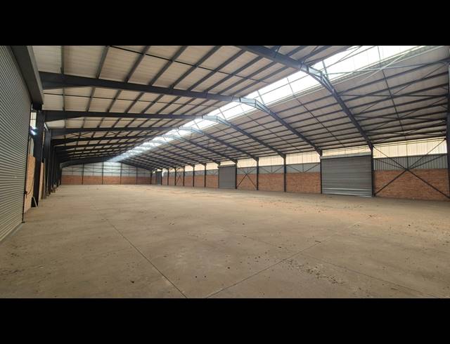 3,200M² WAREHOUSE TO LET IN WITHOK ESTATE